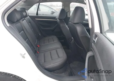 2010 Volkswagen Jetta Limited Edition/Se/Sel from USA, damaged, VIN 3VWRZ7AJ7AM143004